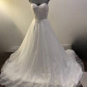 Size 10 | Strapless Glitter Tulle Ballgown Wedding Dress | Sweetheart Neckline |